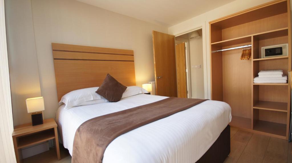 Crompton Court Apartments London Bilik gambar