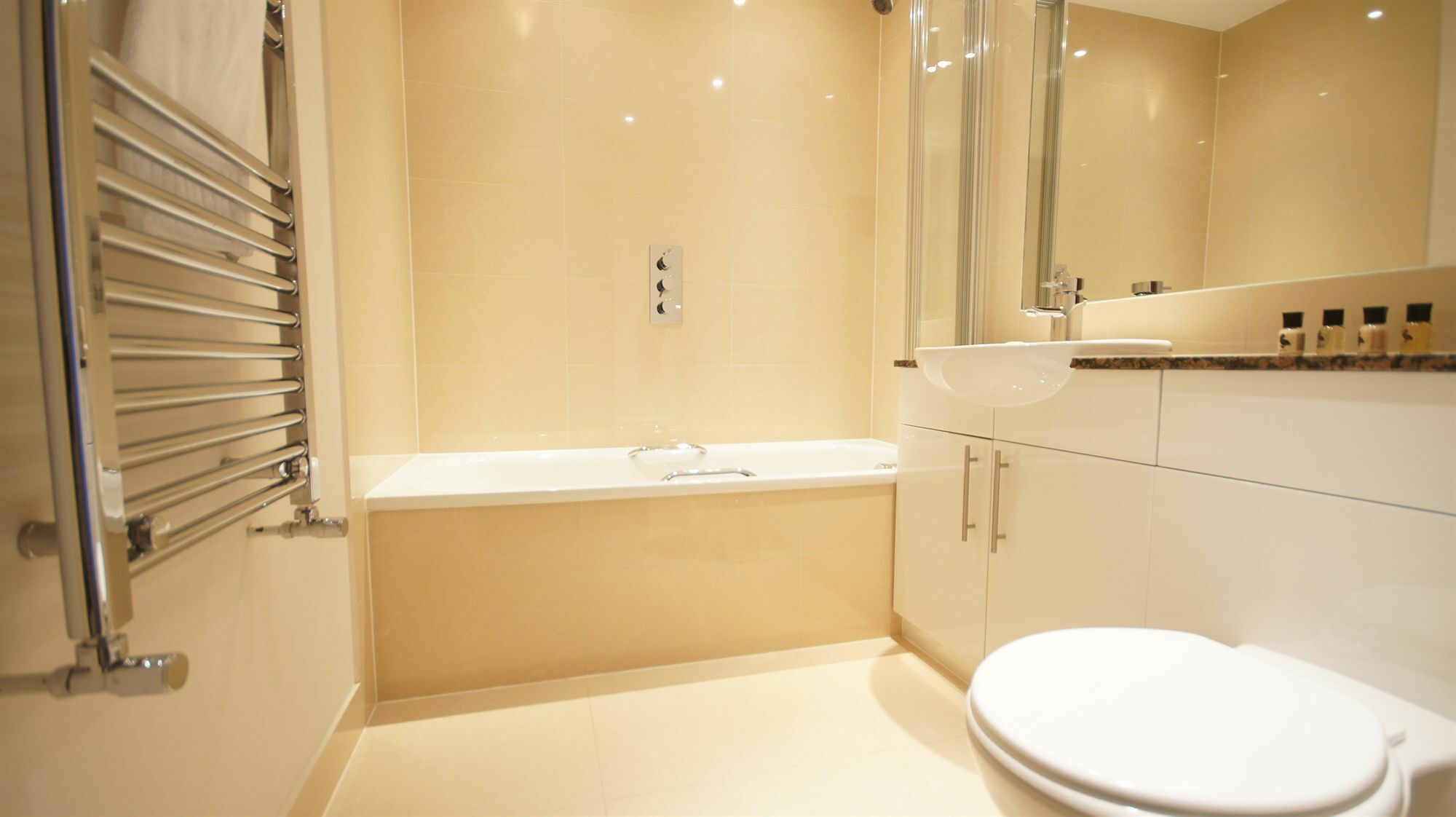 Crompton Court Apartments London Luaran gambar