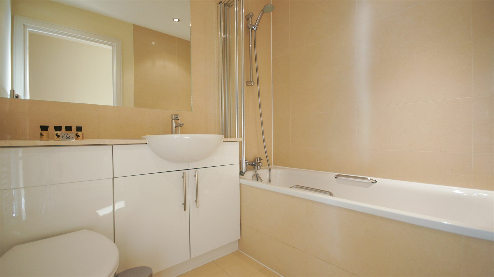 Crompton Court Apartments London Luaran gambar