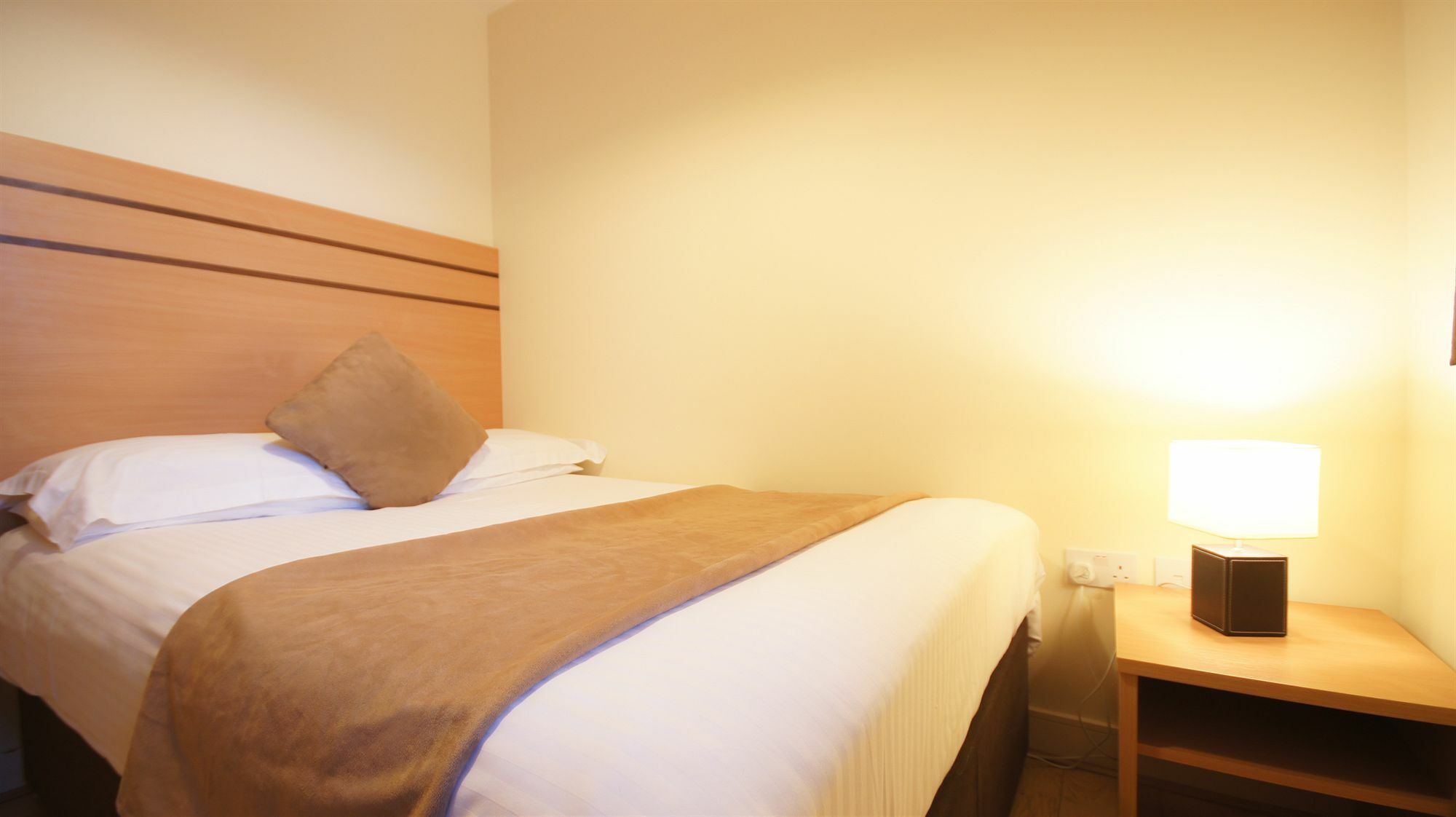 Crompton Court Apartments London Luaran gambar